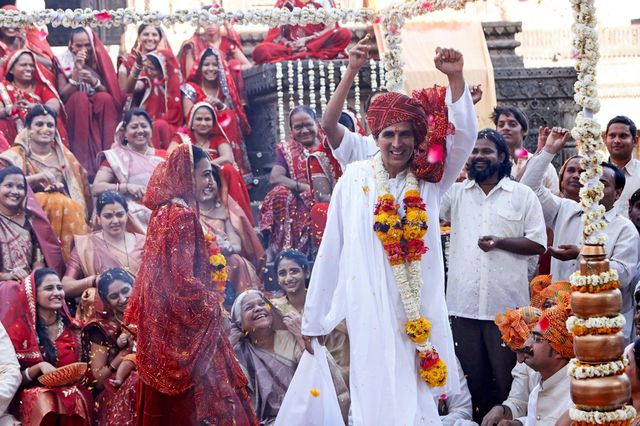 People, Tradition, Headgear, Ceremony, Ritual, Maroon, Temple, Marriage, Place of worship, Rite, 