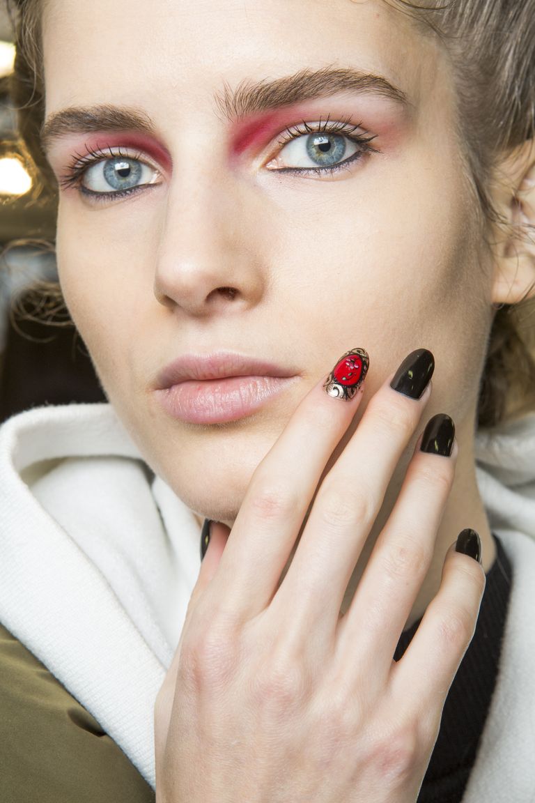 Autumn Nail Trends For 2018 - Best AW18 Autumn Runway Trends For Nails