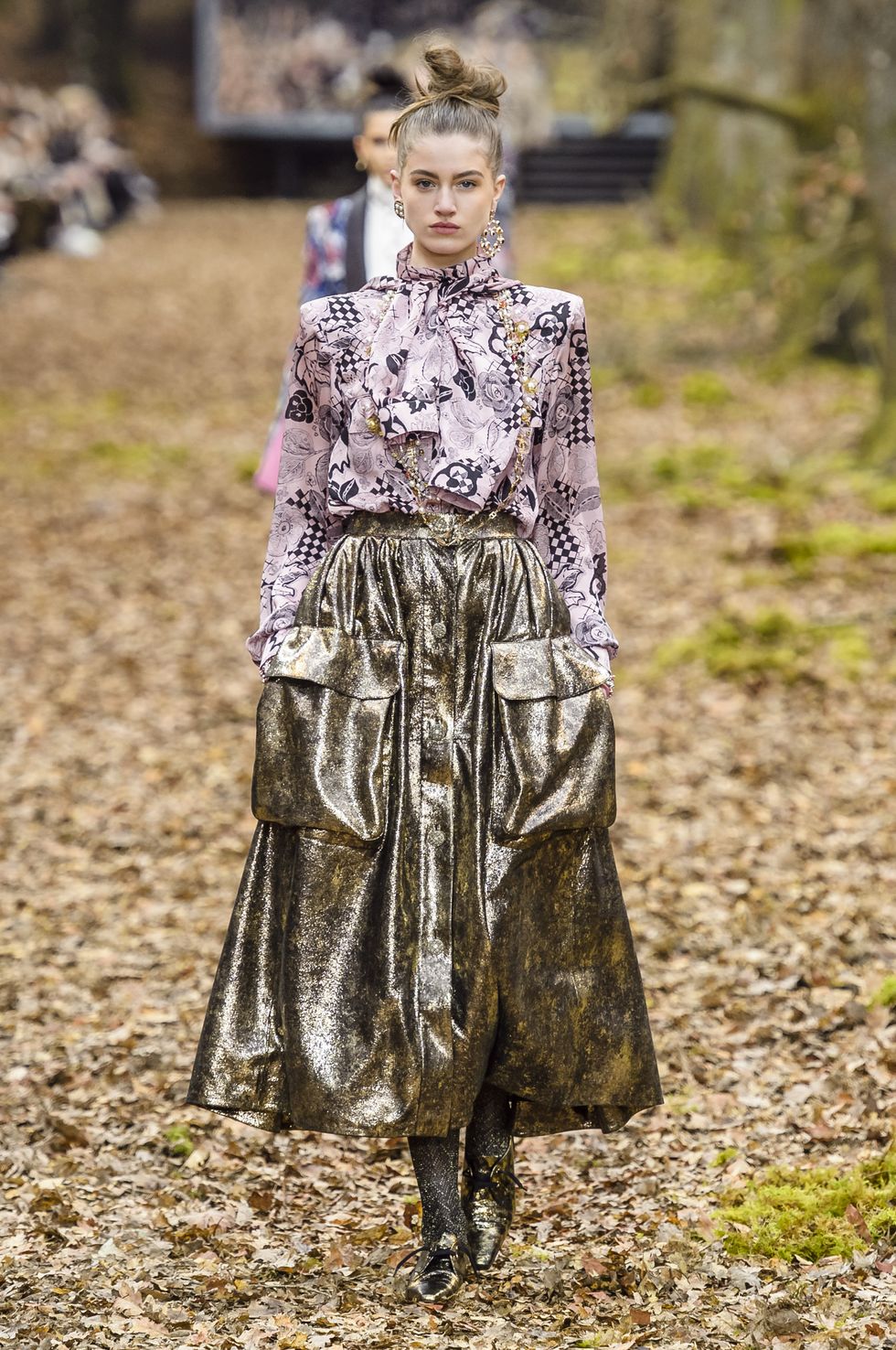 Chanel AW18 metallic skirt