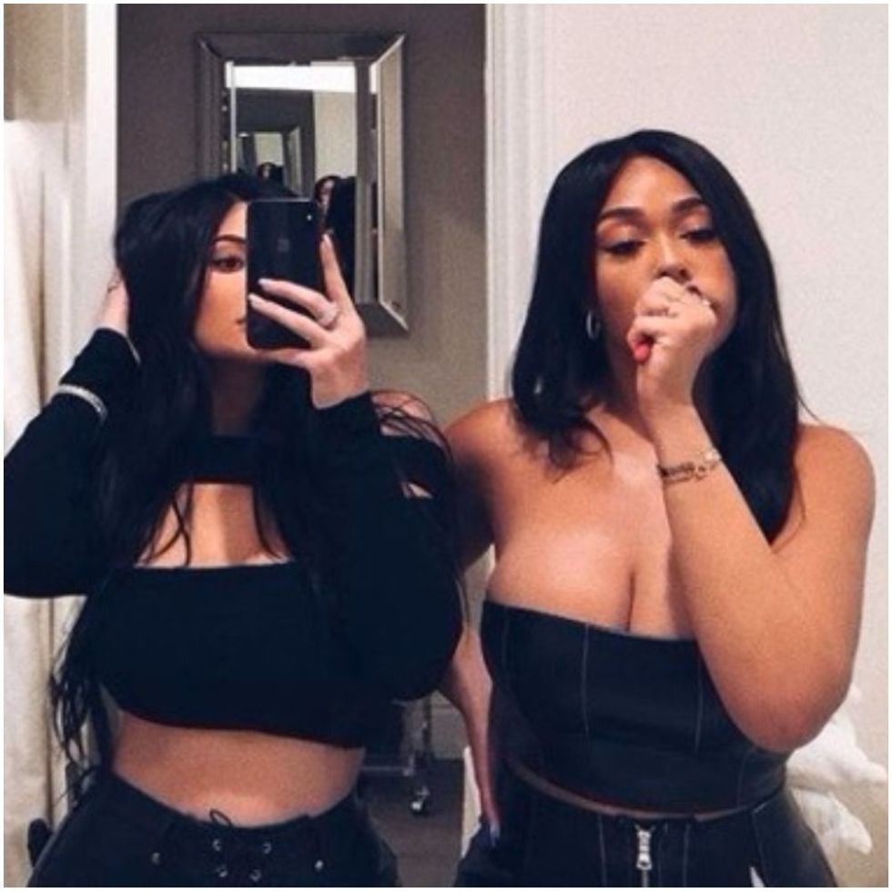 Kylie Jenner Shows Off Her Midriff During NYFW 2016!: Photo