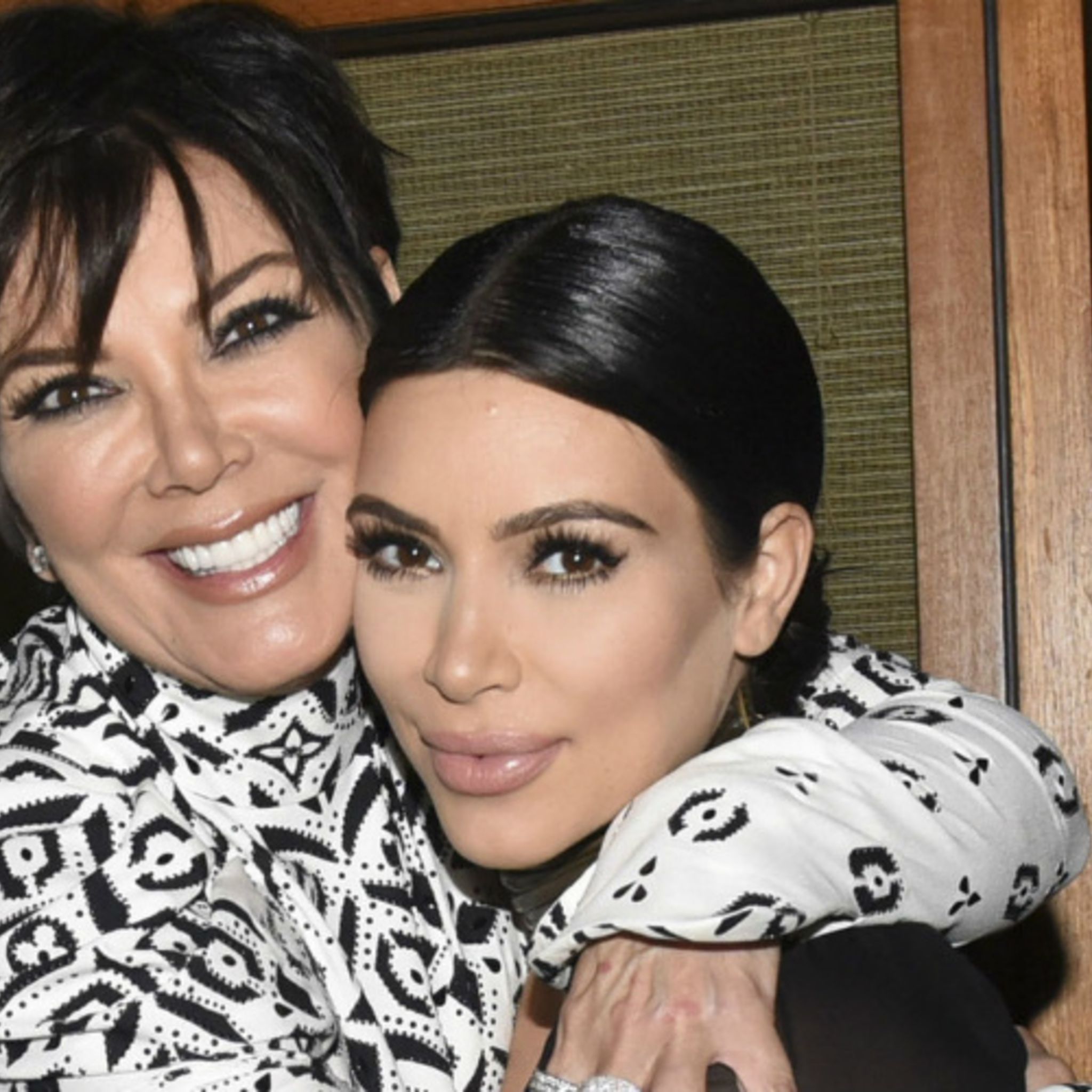 Kris Jenner zou volgens een nieuw boek Kim Kardashians sex tape hebben bedacht