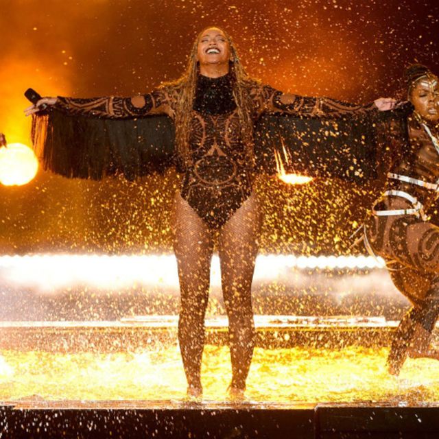 Beyonce-opende-gisteravond-de-BET-Awards-en-het-was-EPIC