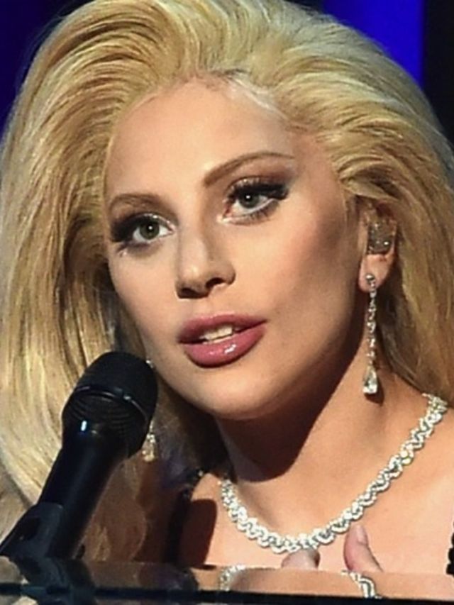 Lady-Gaga-zingt-nummer-waarbij-je-het-niet-droog-kunt-houden