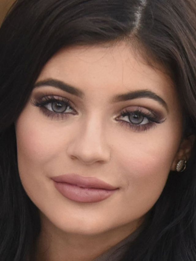Kylie-Jenner-gaat-haar-make-uplijn-uitbreiden