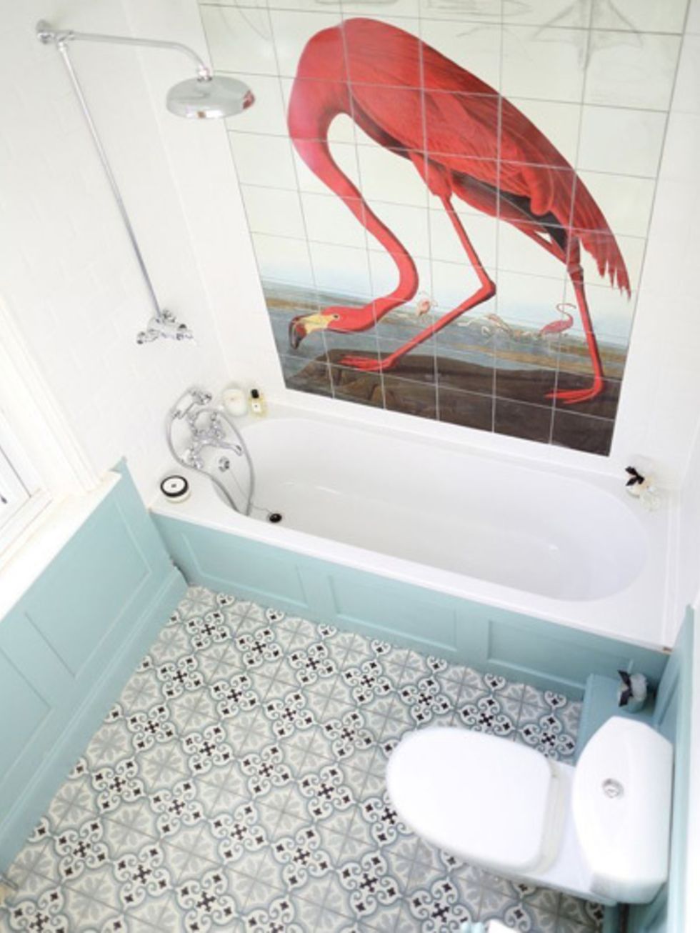 Room, Floor, Wall, Interior design, Flooring, Plumbing fixture, Lobster, Invertebrate, Tile, Homarus, 