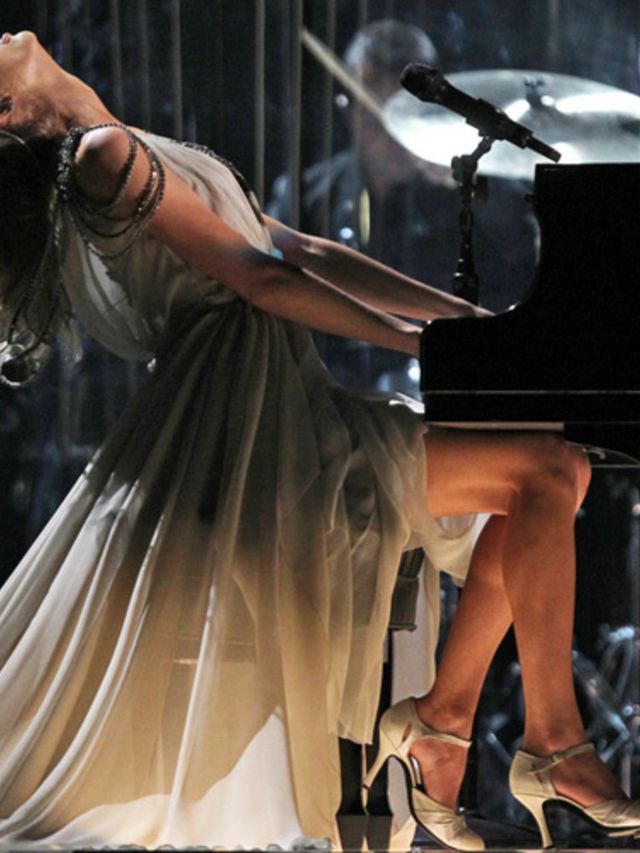 Taylor-Swift-gooit-alle-remmen-los-tijdens-de-Grammy-s