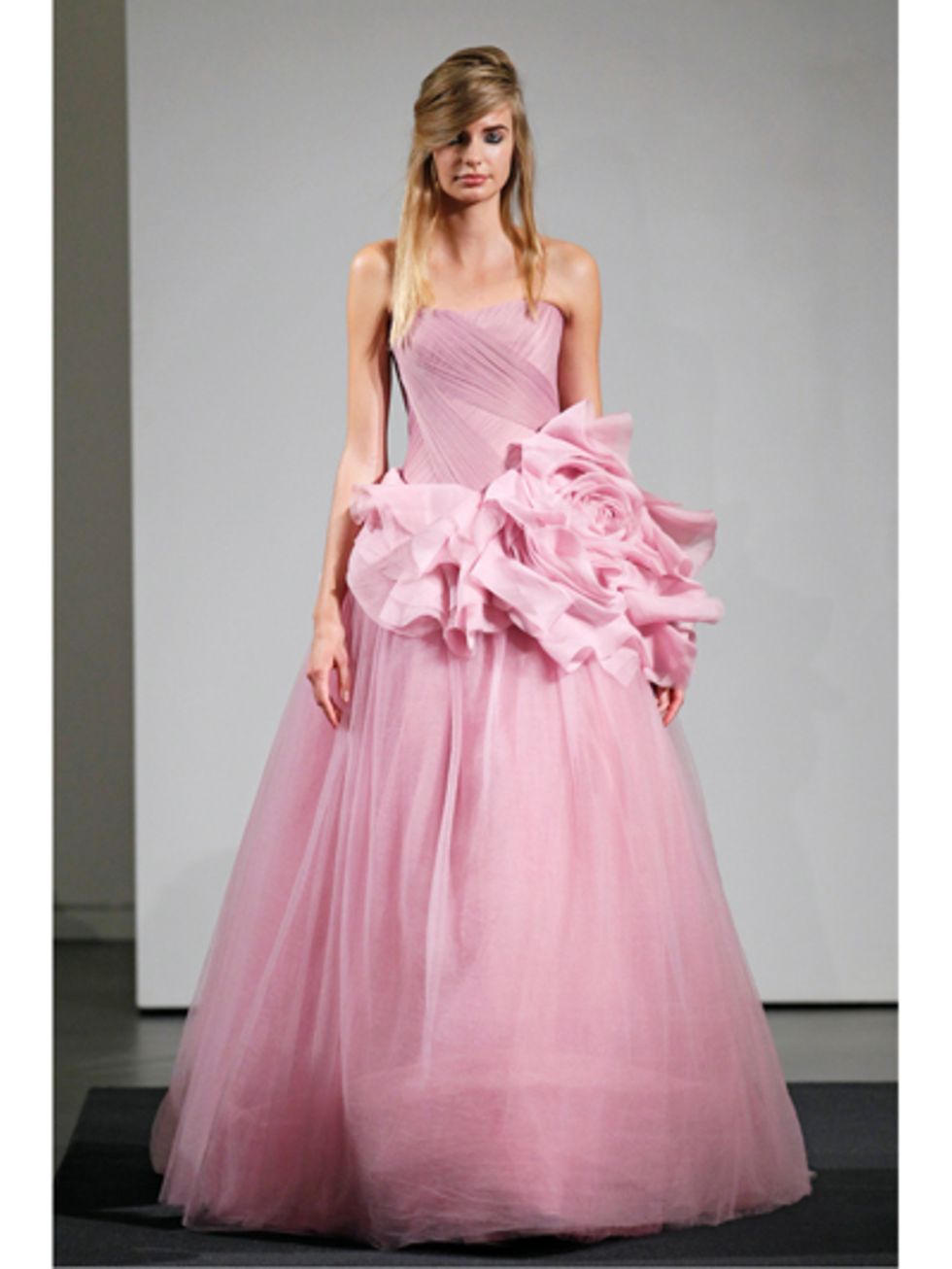 Clothing, Dress, Shoulder, Textile, Pink, One-piece garment, Formal wear, Gown, Style, Day dress, 