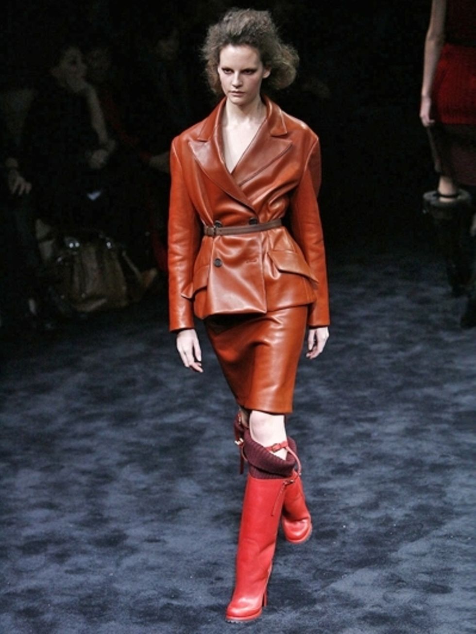 Fashion show, Joint, Outerwear, Red, Runway, Style, Fashion model, Fashion, Jacket, Leather, 