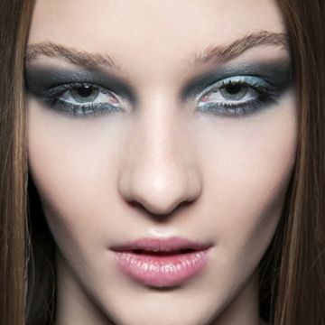 Make-uptip-metallic-chic