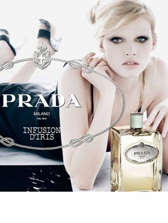 Lara-Stone-doet-parfum-Prada