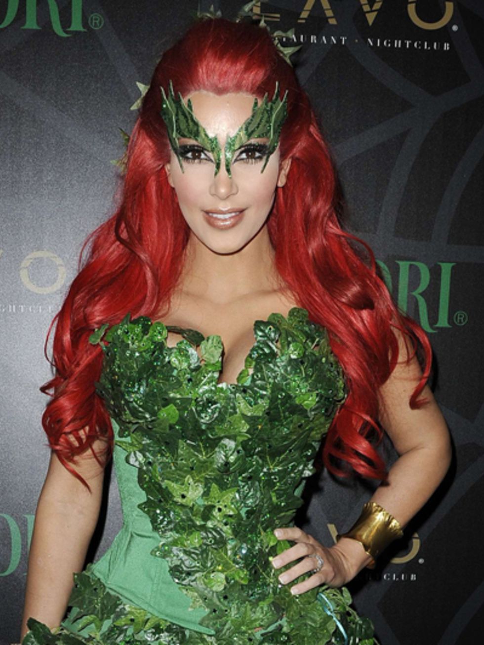 Mouth, Green, Red, Fictional character, Dress, Costume, Red hair, Cosplay, Long hair, Day dress, 