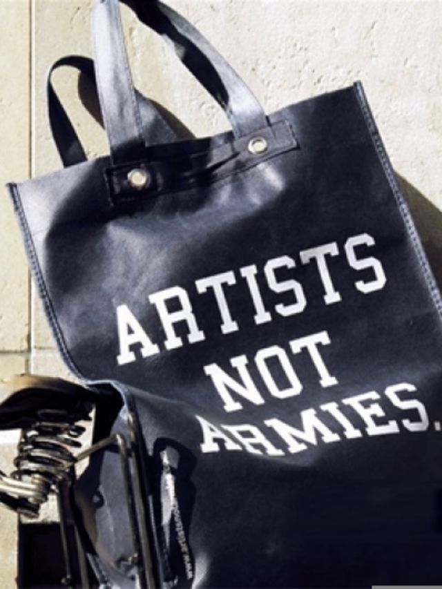 Shoptip-Artists-not-Armies-tas