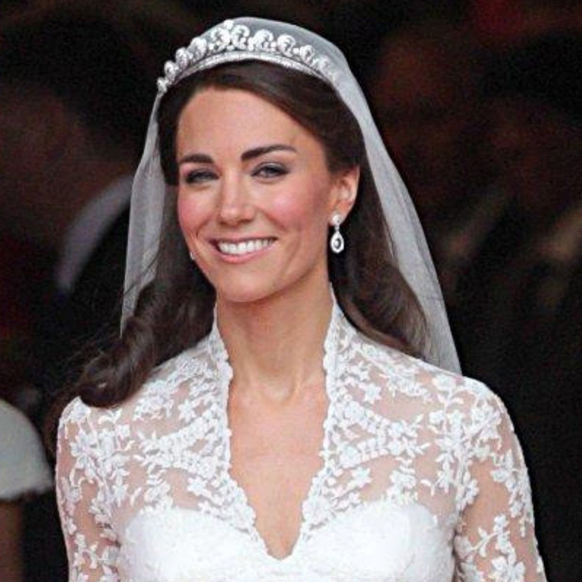 is meer dan priester Verloren hart Hoeveel diamanten zitten er in de tiara van Kate Middleton?
