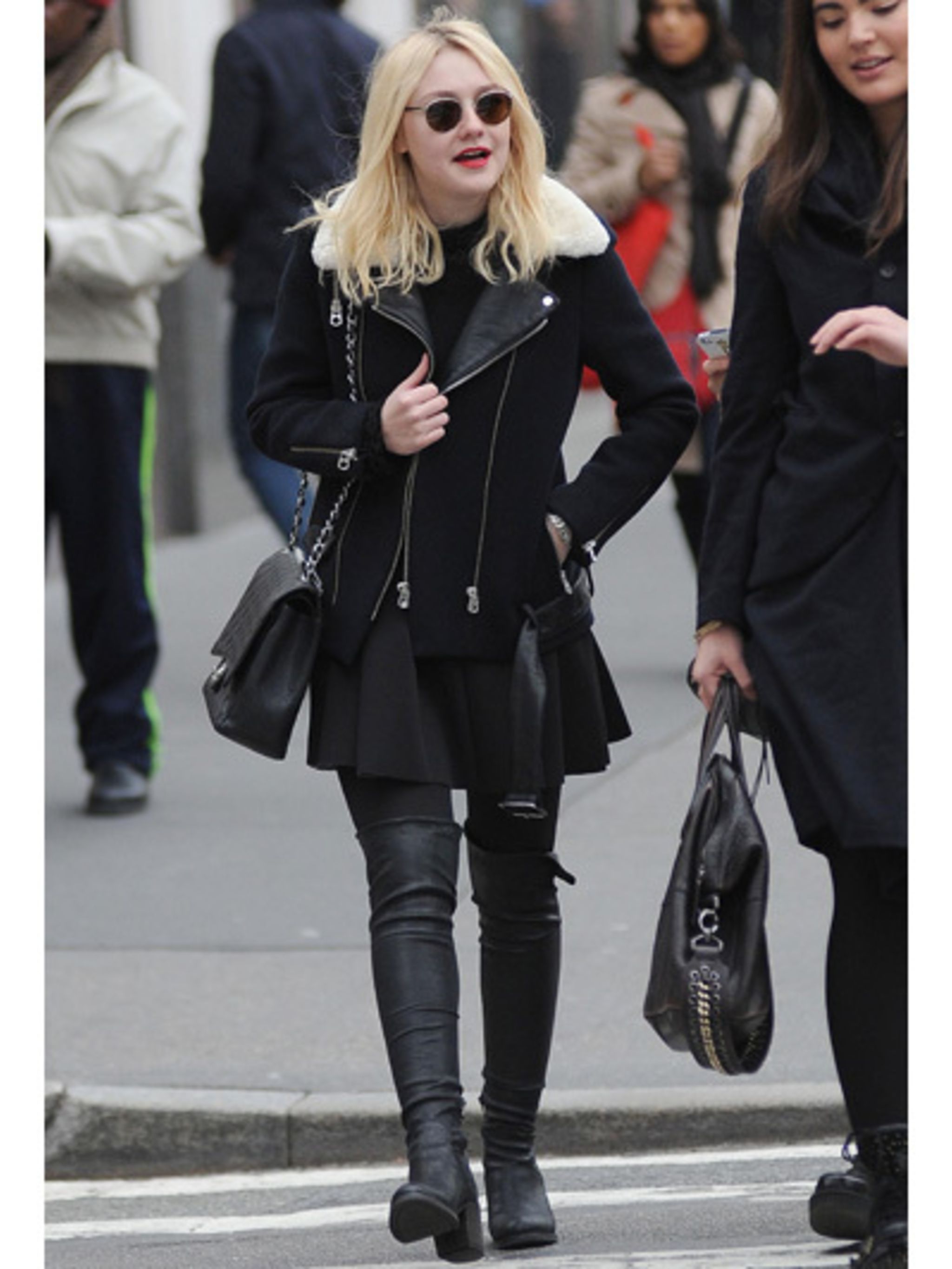 Celebs ♥ over the knee boots Celebs ♥ over the knee boots
