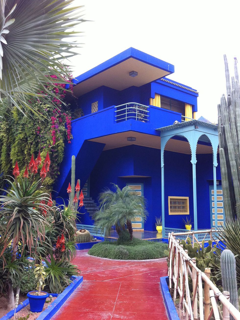 Blue, Majorelle blue, Door, House, Real estate, Garden, Azure, Home, Shrub, Porch, 