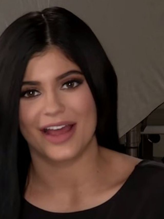 Kylie-Jenner-onthult-de-skincare-geheimen-van-zichzelf-en-haar-zussen