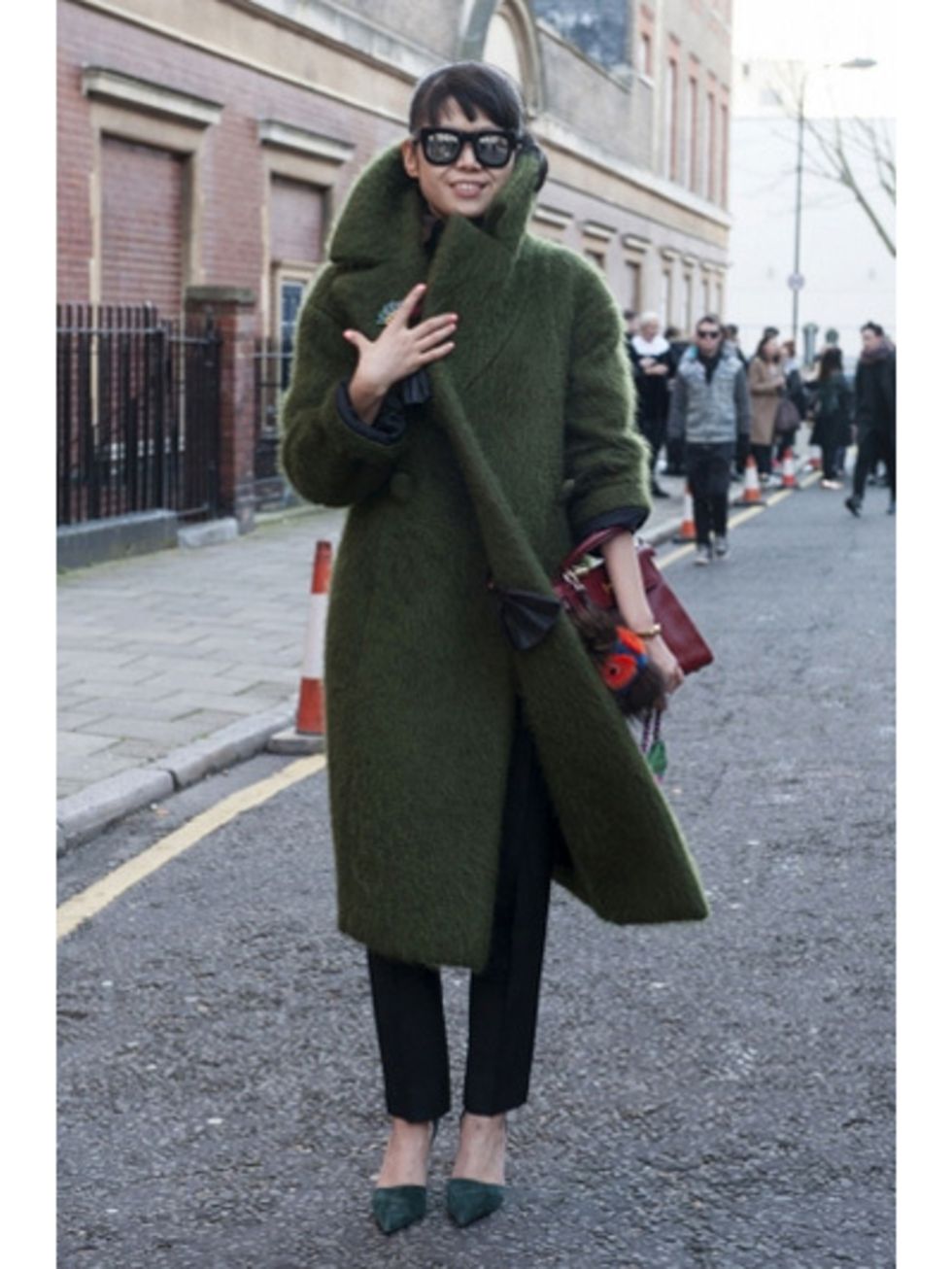 Goggles, Textile, Standing, Winter, Coat, Bag, Street fashion, Street, Sunglasses, Luggage and bags, 
