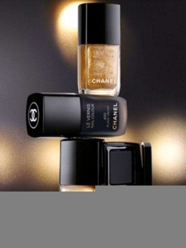 Gespot-gouden-Chanel-nagellak