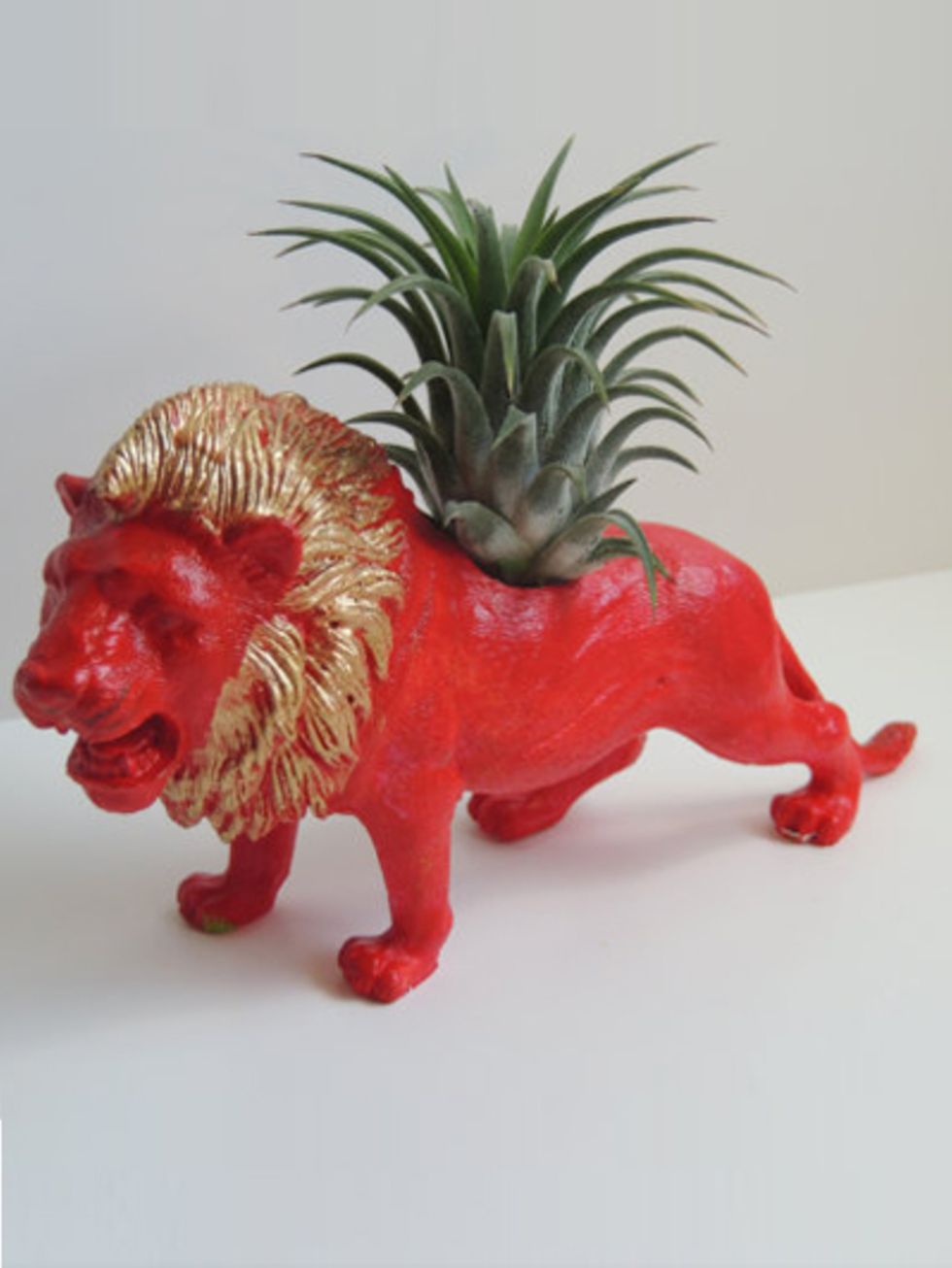 Red, Toy, Sculpture, Animal figure, Figurine, Creative arts, Working animal, Fictional character, Coquelicot, Craft, 