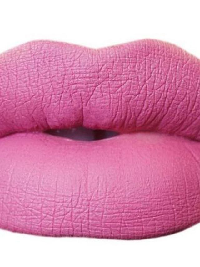 Kylie-Jenners-nieuwe-Lip-Kit-kleur-ziet-er-in-real-life-dus-anders-uit