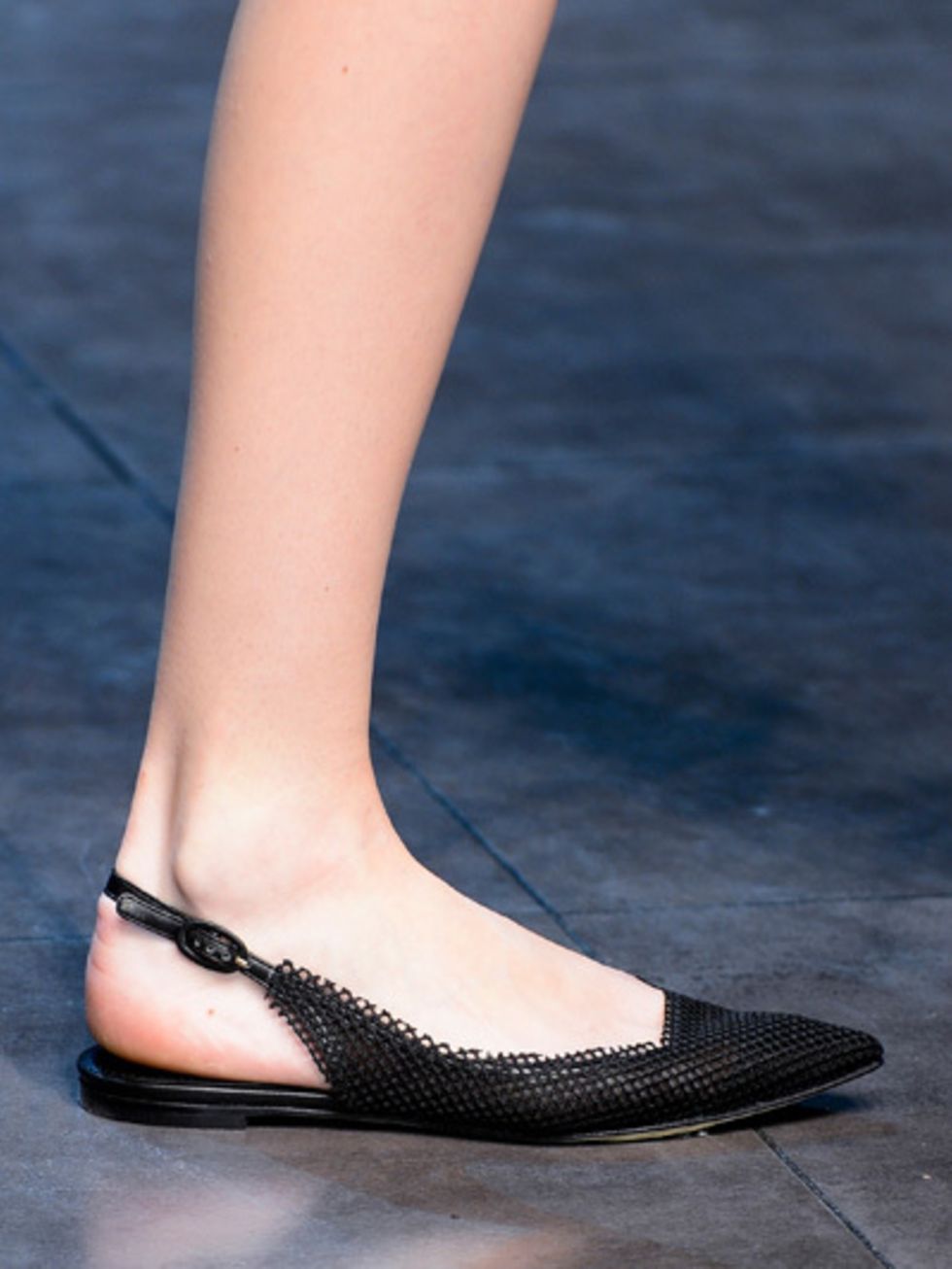 Human leg, Joint, Toe, Sandal, High heels, Foot, Fashion, Black, Grey, Tan, 