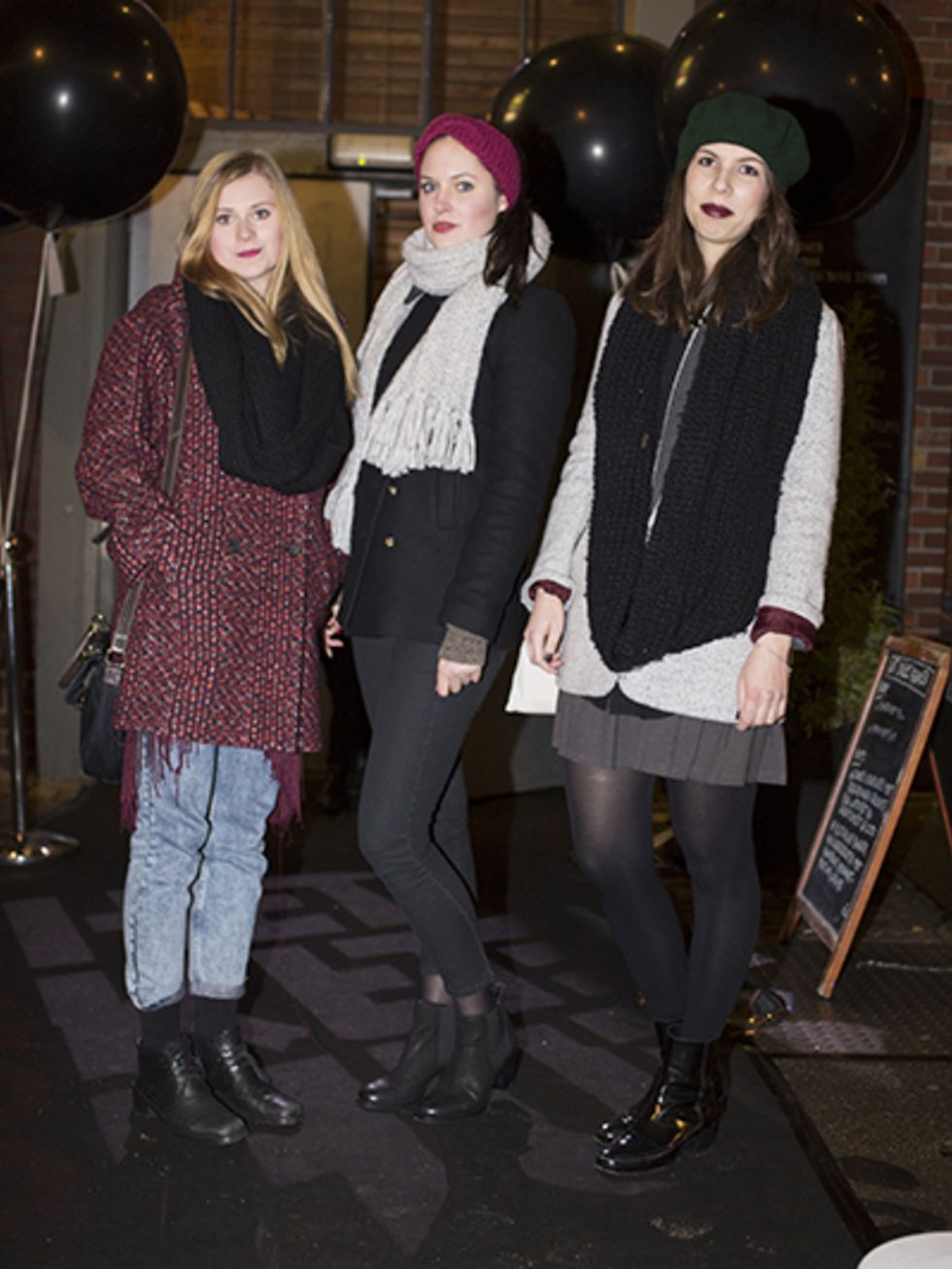 Clothing, Eye, Trousers, Outerwear, Balloon, Style, Fashion, Street fashion, Youth, Party supply, 