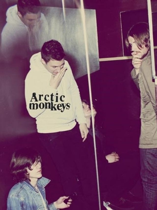 Arctic-Monkeys-Humbug