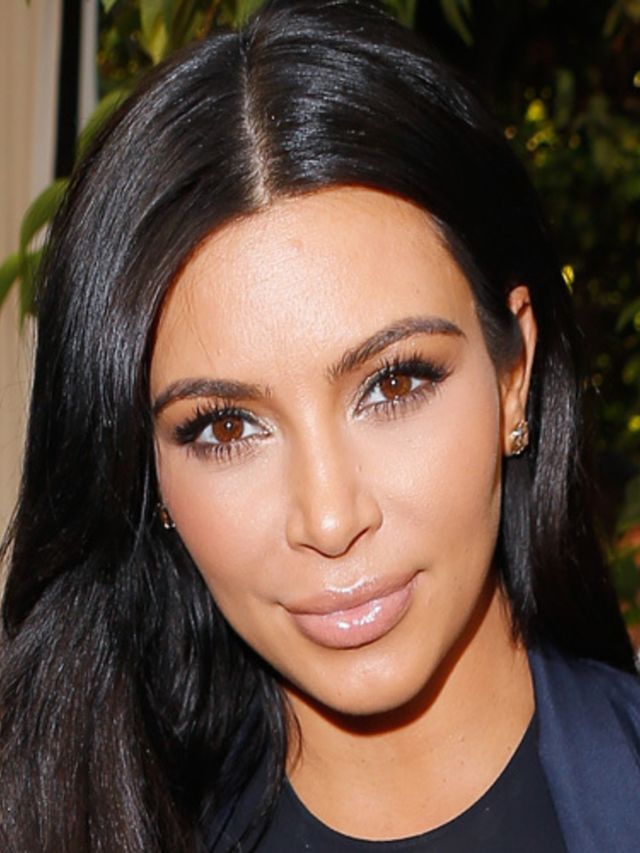 Dit-zijn-de-15-beste-Kim-Kardashian-haarstijlen