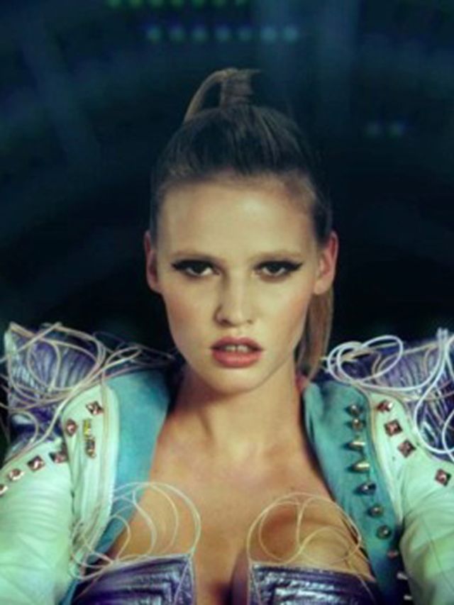 Zien-Lara-Stone-in-clip-Hot-Chip