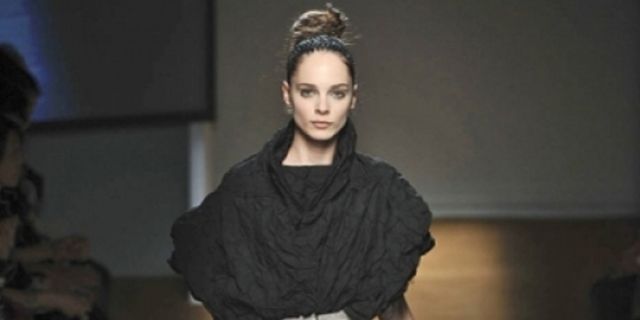 huwelijk helaas uitroepen Boek: Yves Saint Laurent Haute Couture
