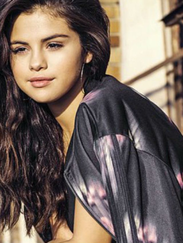 Selena-Gomez-gaat-topless-voor-magazinecover