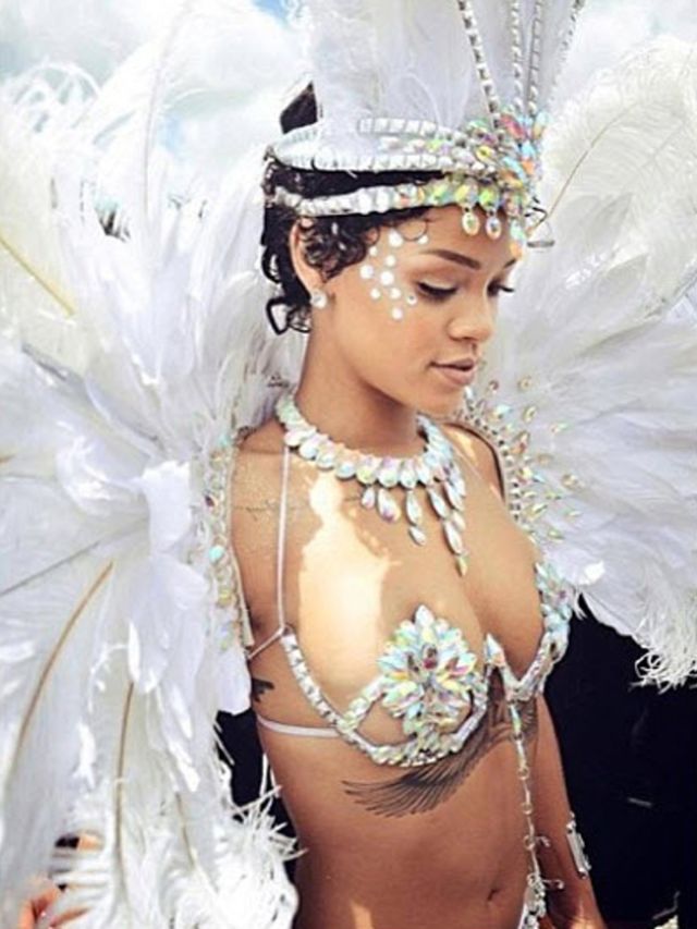 Rihanna-als-Josephine-Baker