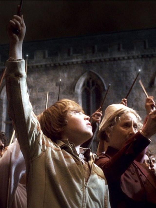 De-cast-van-Harry-Potter-stak-afgelopen-weekend-hun-toverstaf-omhoog-als-ode-aan-Alan-Rickman