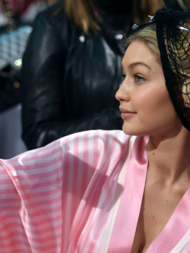 Gigi-Hadid-heeft-zojuist-de-meest-epic-fashion-week-selfie-OOIT-genomen