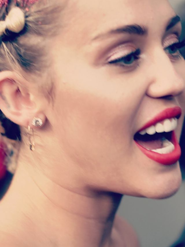 Is-Miley-Cyrus-een-setje-met-dit-Victoria-s-Secret-model