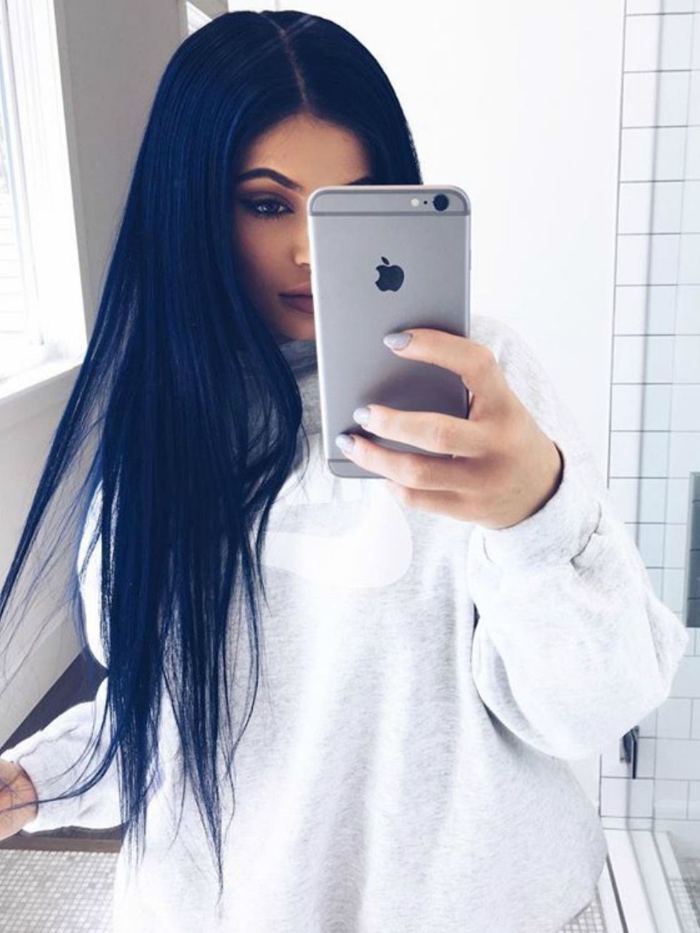 Finger, Hairstyle, Sleeve, White, Mobile phone, Beauty, Selfie, Long hair, Portable communications device, Black hair, 