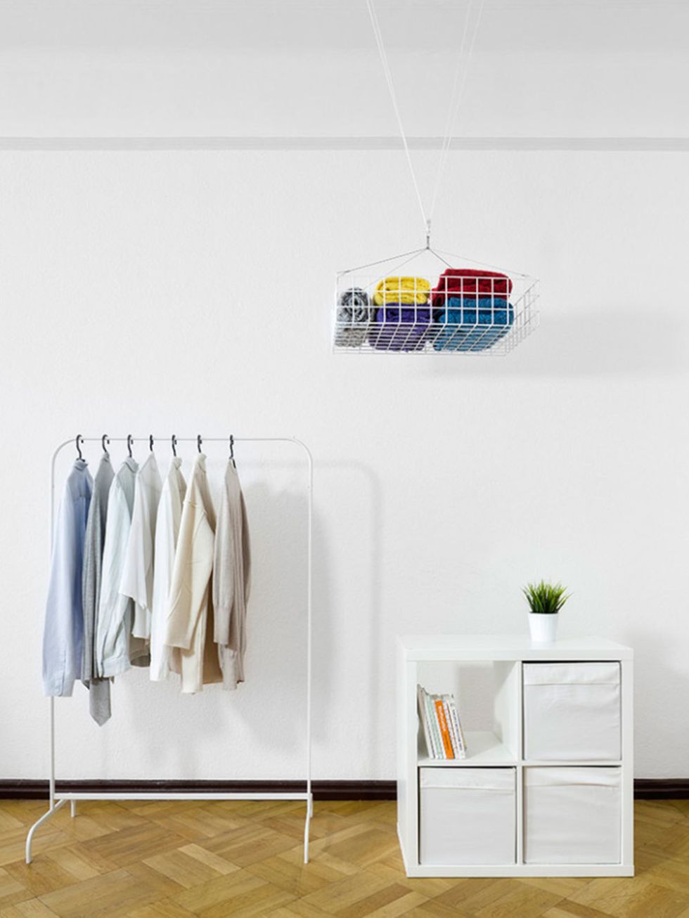 Clothes hanger, Wall, Grey, Wood flooring, Rectangle, Laminate flooring, Natural material, Silver, Plywood, 