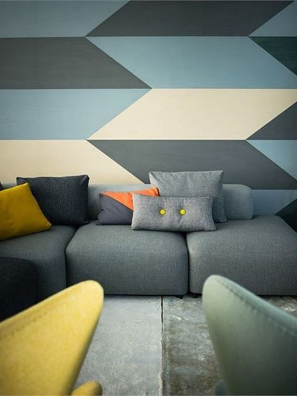 Room, Interior design, Wall, Living room, Furniture, Couch, Pillow, Throw pillow, Grey, Cushion, 