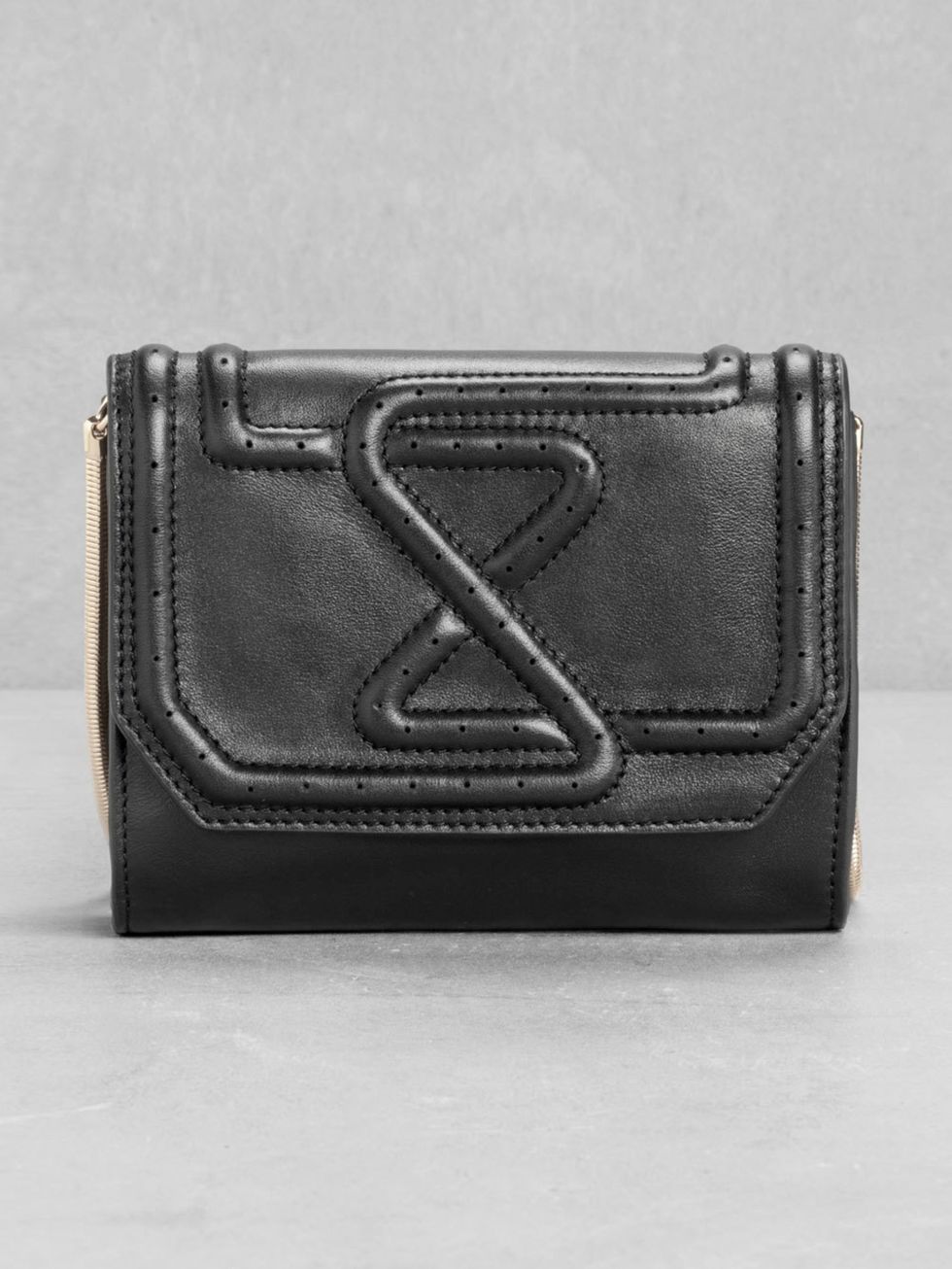 Brown, Textile, Wallet, Rectangle, Bag, Leather, Material property, Pocket, Shoulder bag, Baggage, 
