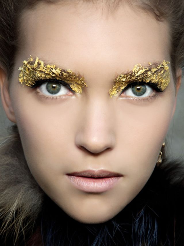 Make-uptrend-zomer-2012-goudkoorts