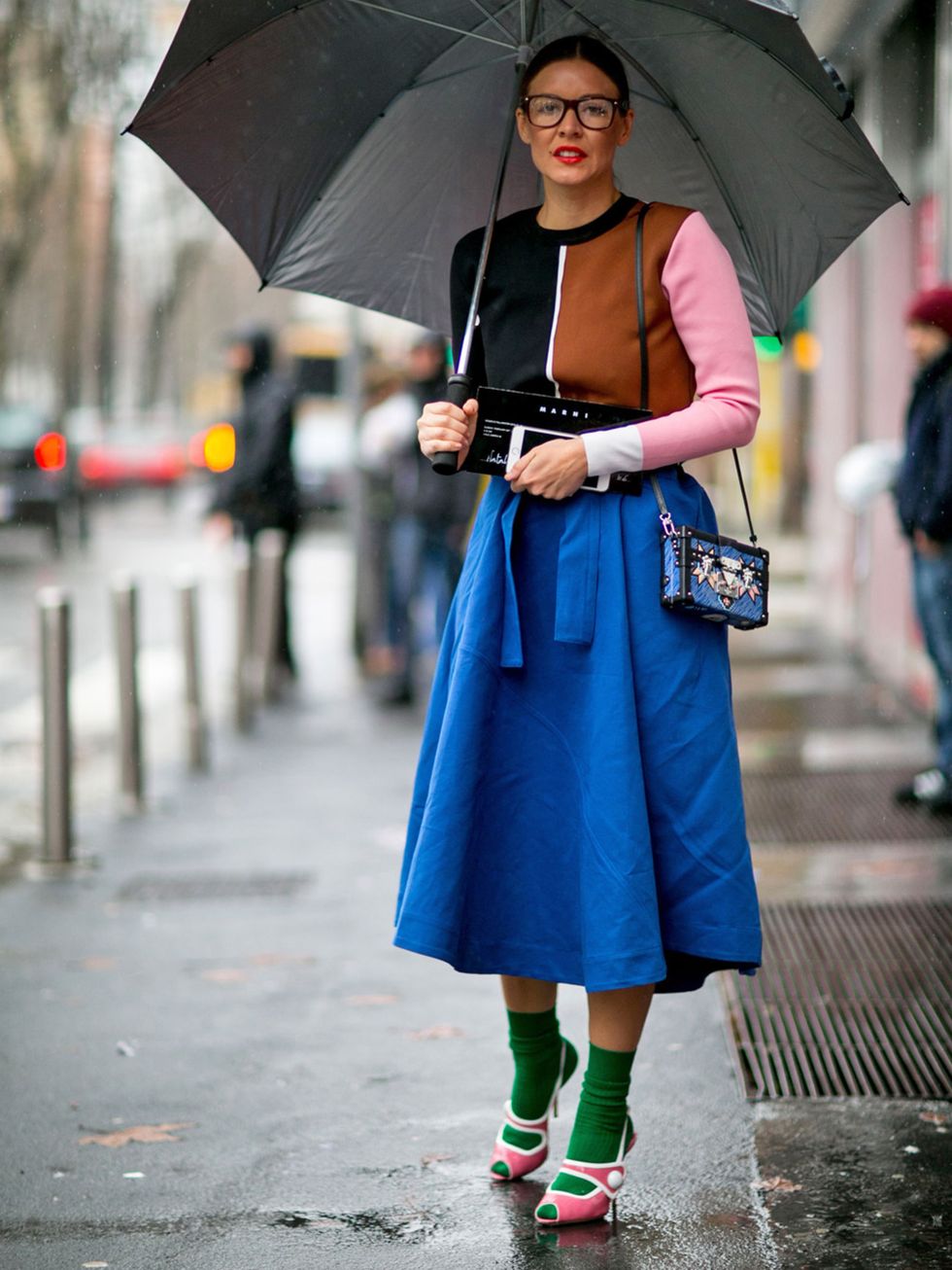 Clothing, Footwear, Sleeve, Textile, Standing, Umbrella, Street, Style, Street fashion, Bag, 