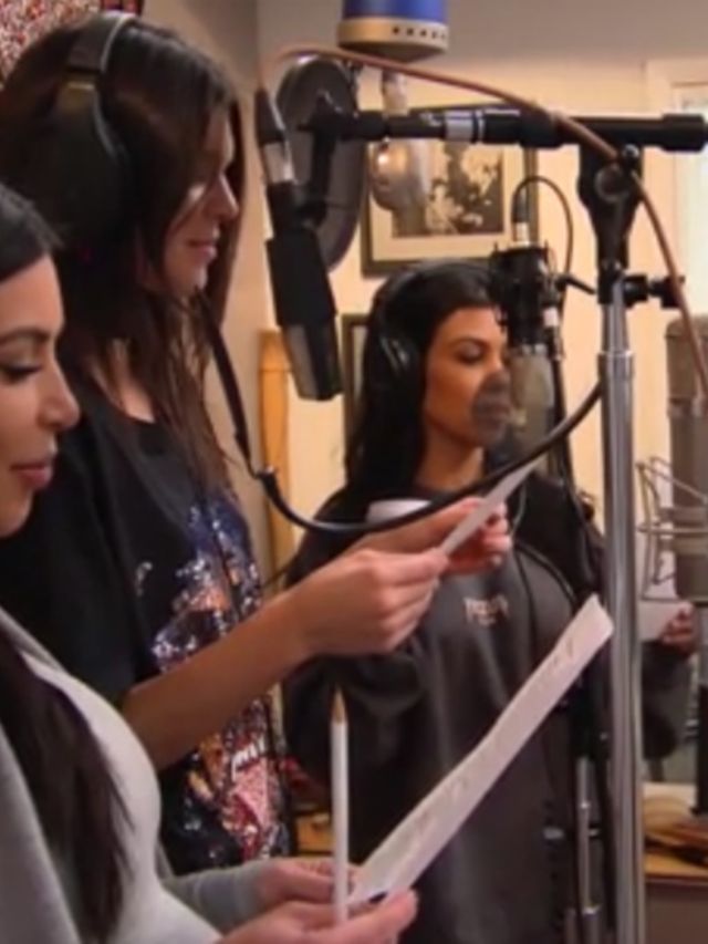 De-Kardashian-Jenners-hebben-een-BRILJANTE-verjaardagsvideo-voor-Kris-gemaakt