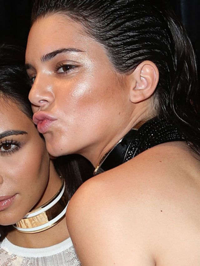 NSFW-Kendall-Jenner-en-Kim-Kardashian-gaan-full-frontal-naakt