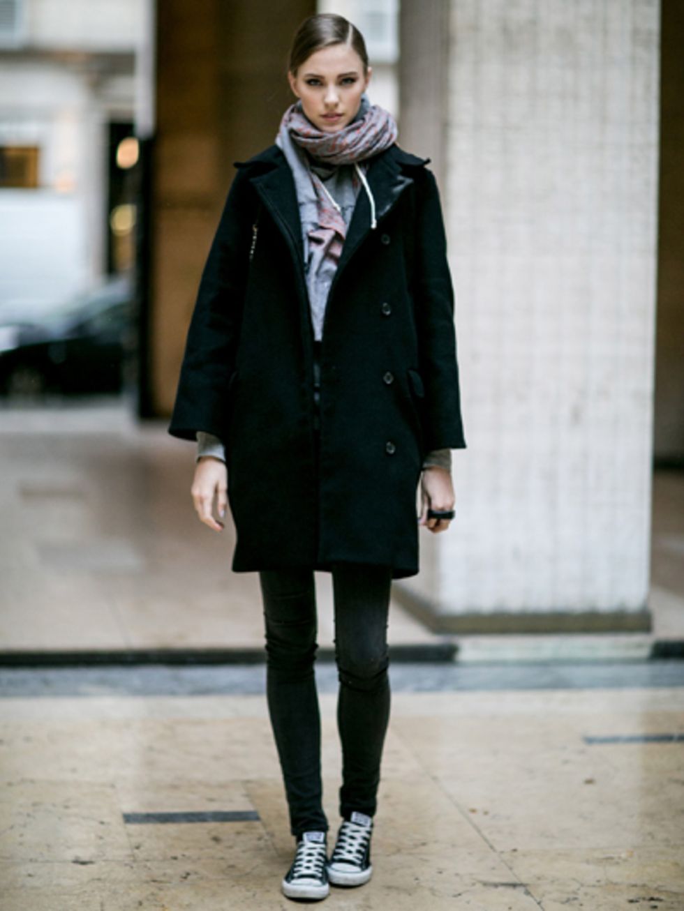 Clothing, Footwear, Sleeve, Textile, Coat, Outerwear, Winter, Style, Street fashion, Collar, 