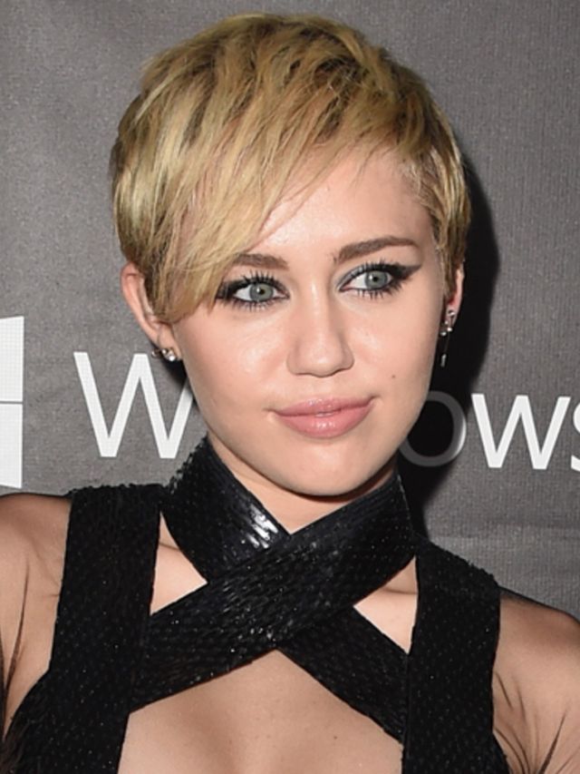 Het-bewijs-dat-dit-de-nieuwe-beroemde-vriend-is-van-Miley-Cyrus