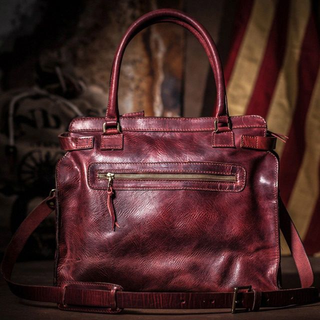 Product, Brown, Red, Textile, Bag, Style, Beauty, Light, Fashion accessory, Shoulder bag, 