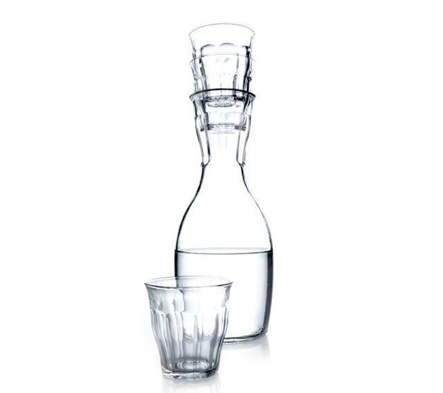Liquid, Drinkware, Product, Glass, Barware, Bottle, Glass bottle, White, Fluid, Style, 