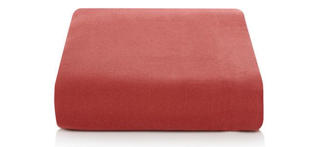 Red, Textile, Maroon, Leather, Rectangle, Wallet, 