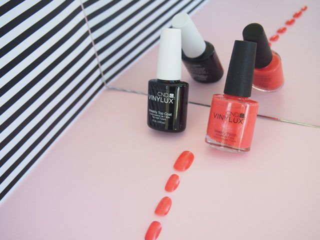 Liquid, Red, Orange, Peach, Cosmetics, Tints and shades, Nail polish, Teal, Coquelicot, Material property, 