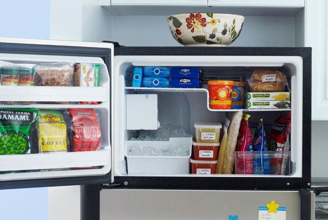 Food, Freezer, Major appliance, Refrigerator, Kitchen appliance, Dishware, Serveware, Home appliance, Ingredient, Machine, 
